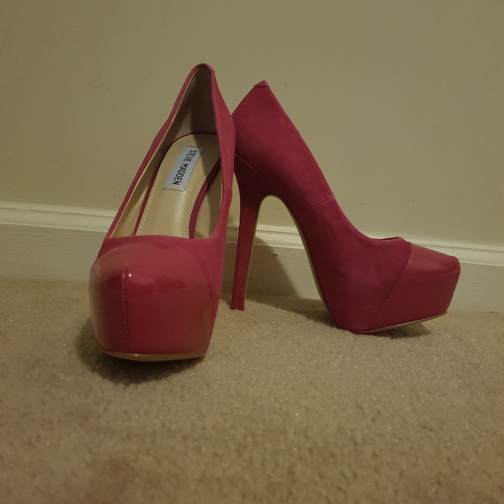 Steve Madden suede platform heels